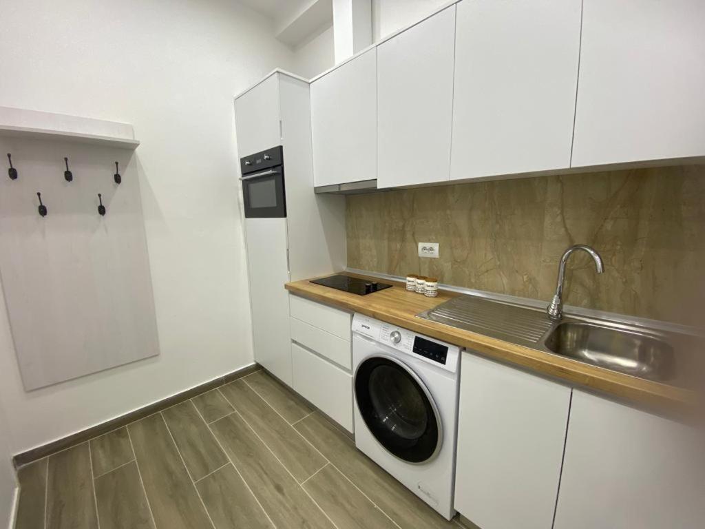Apartament Me Qera Ditore Apartment *